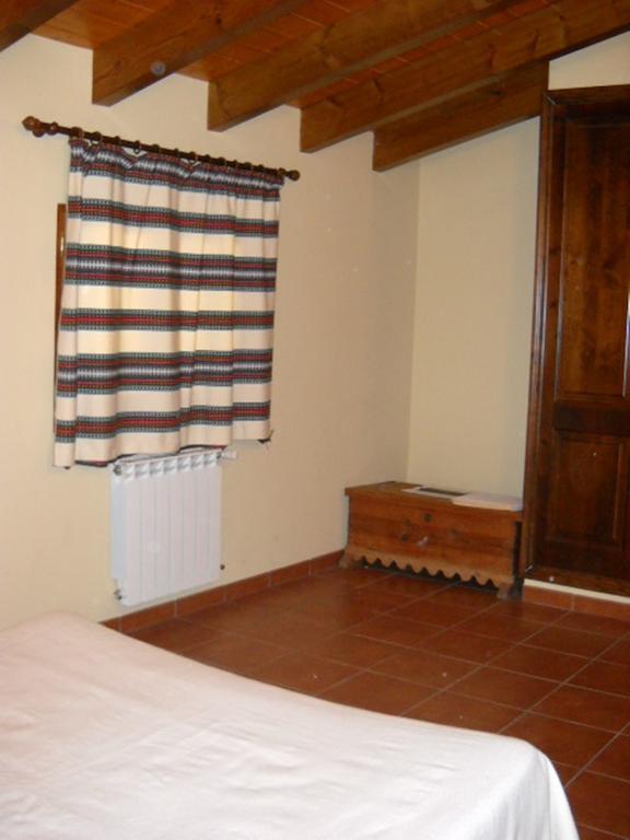 Casestonet Forcall Room photo
